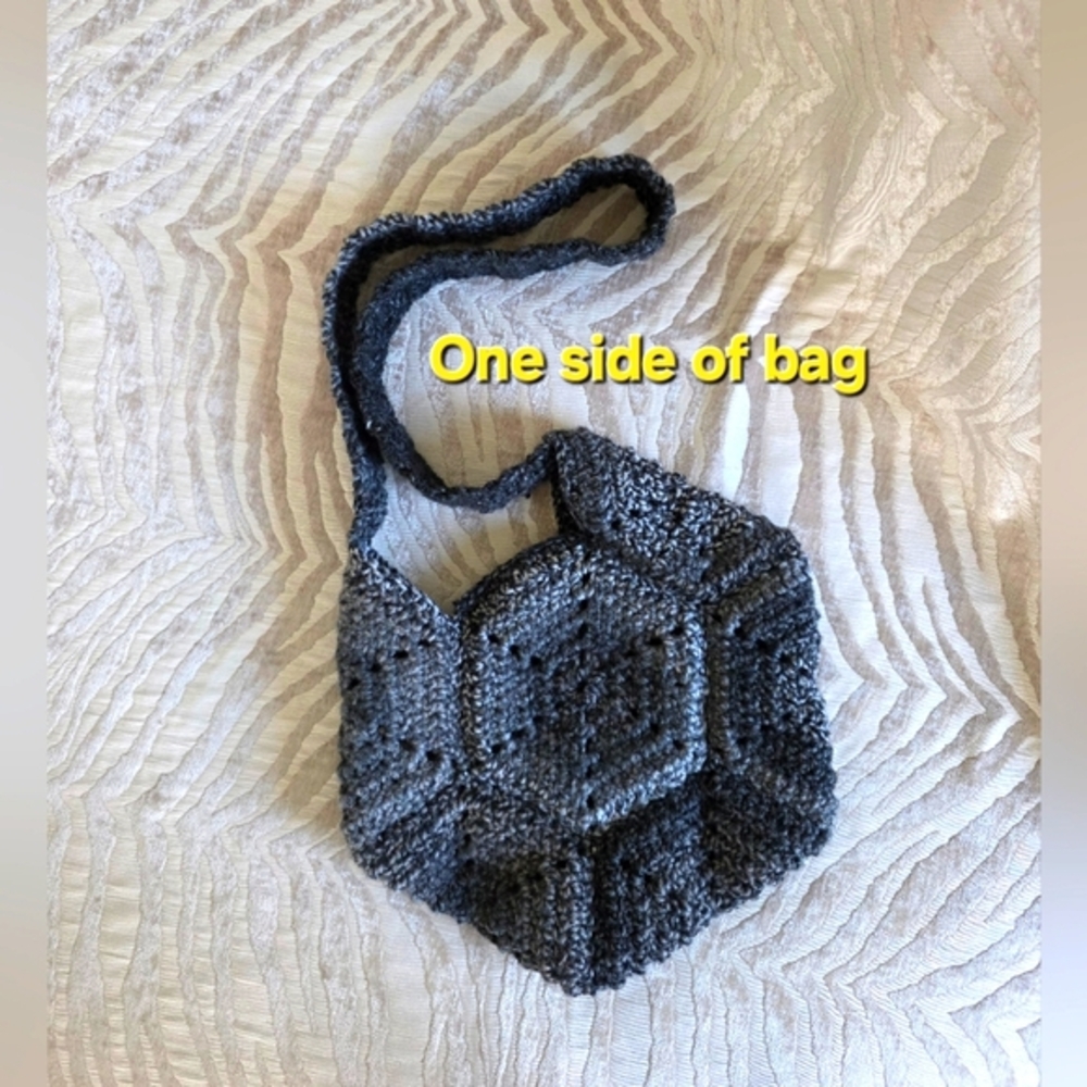 🧶Bizzybe Em Boho Octagon Bag